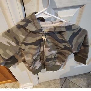 Size 2t carter's camo hoodie